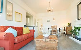 Manilla 3 Bedroom Top Floor Flat